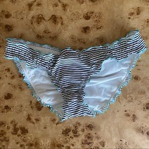 VS Ruffled Cheeky Bottoms